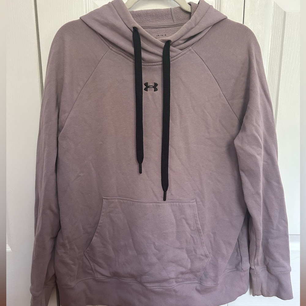 Under armour sweatshirt
